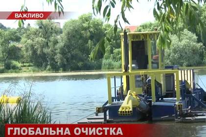 У Вінниці триває очистка Південного Бугу