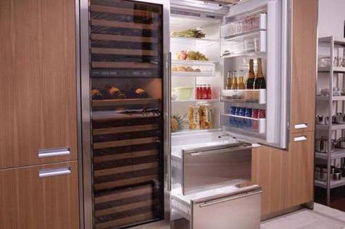 Как встроить холодильник в кухонный гарнитур – профессиональный подход