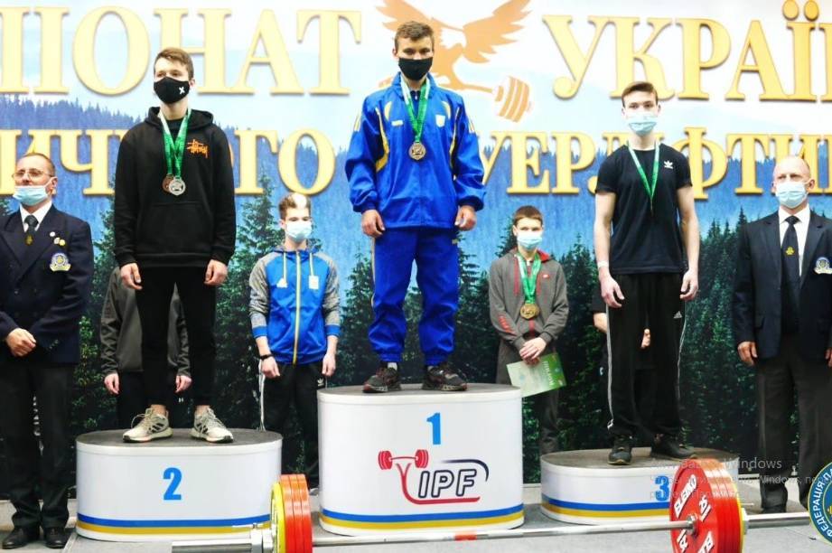 Вінничанин виборов «бронзу» на чемпіонаті україни з пауерліфтингу 

