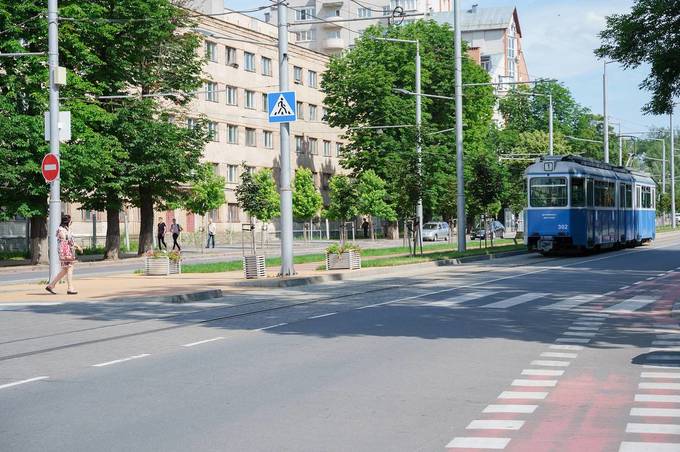 Вінничан запрошують взяти участь в опитуванні щодо паркування на Замості 

