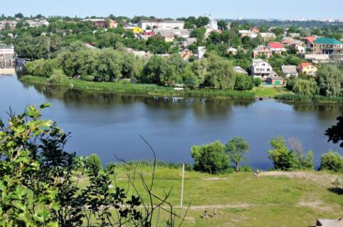 На двох вінницьких пляжах заборонили купатися. Причина - кишкова паличка 

