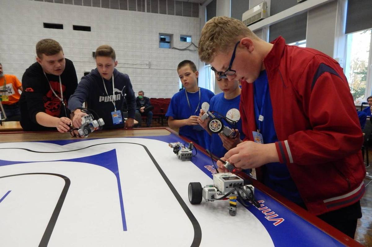 Фестиваль робототехніки «Vinnytsia RoboCamp» відбувся у Вінниці