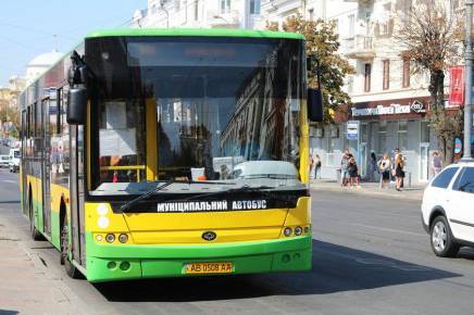 Громадський транспорт Вінниці курсуватиме за новим часом