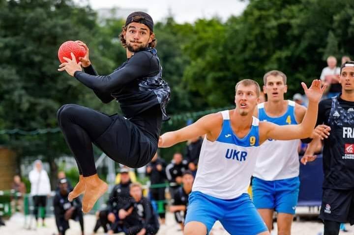 Вінничанин у складі національної збірної здобув бронзу на Чемпіонаті Європи-2022 з пляжного гандболу