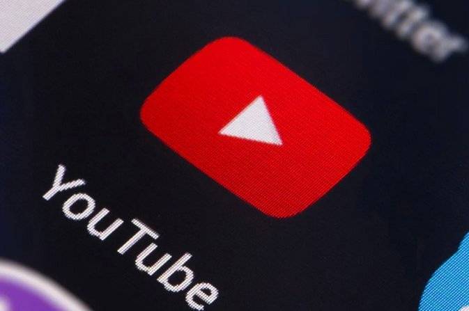 В YouTube стали доступні автоматичні українські субтитри