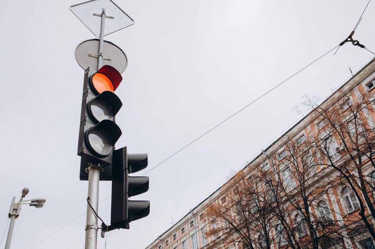 У Вінниці через знеструмлення на деяких вулицях не працюють світлофори. Містян закликають бути уважними