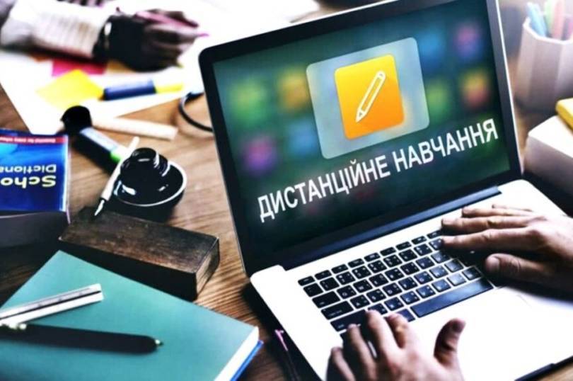 Вінницькі школи переводять на онлайн режим 