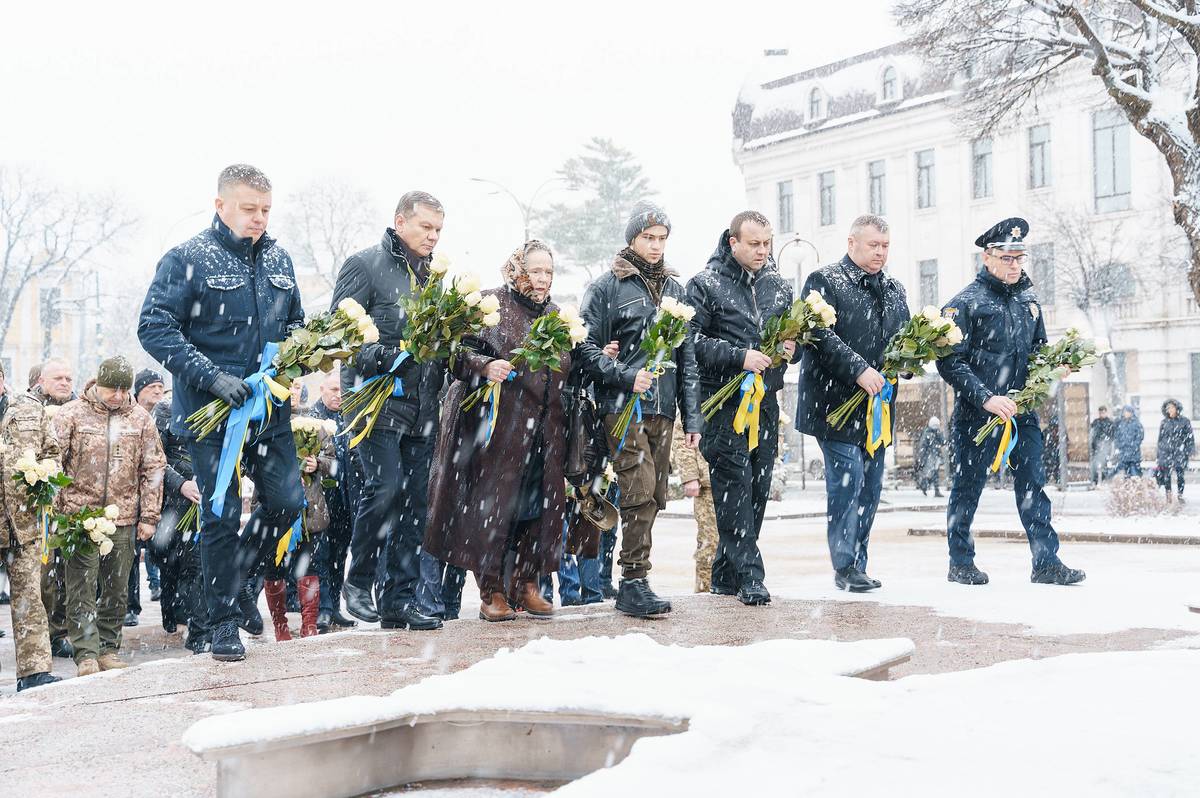 У Вінниці в День Гідності та Свободи вшанували пам'ять загиблих на Майдані 