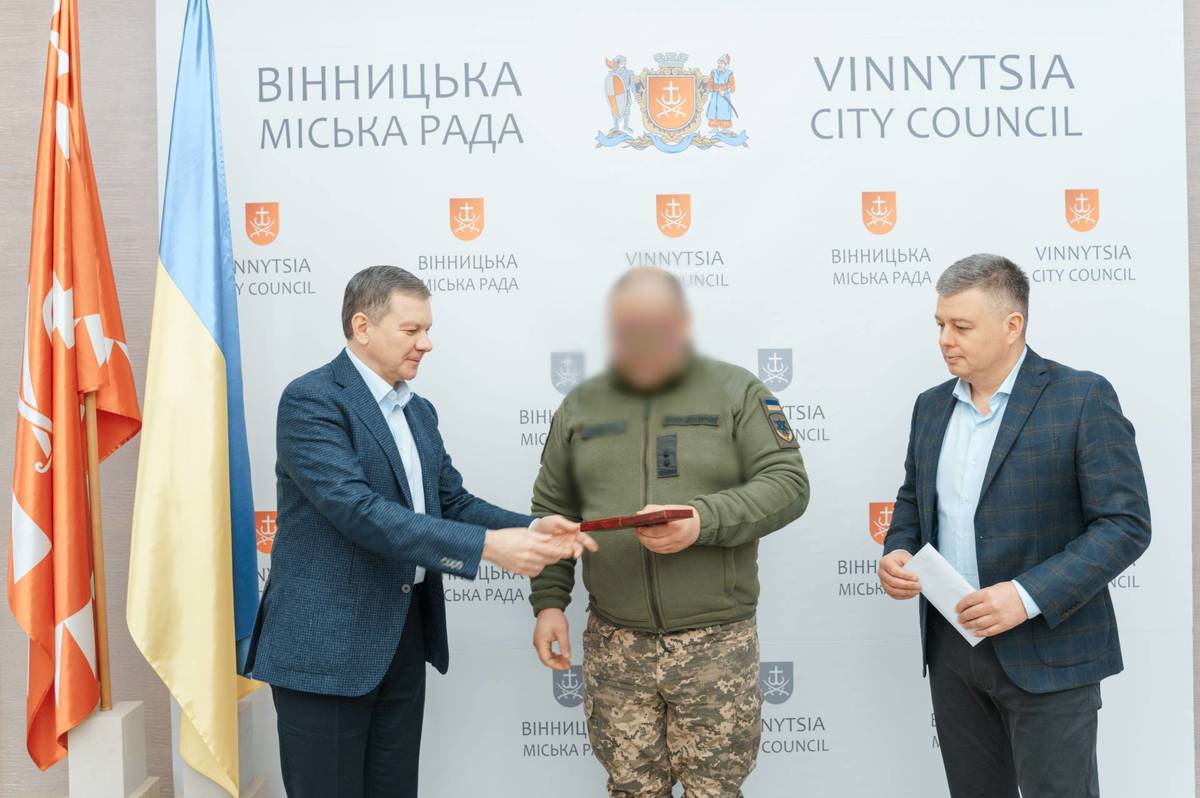 Сергій Моргунов нагородив військовослужбовців Повітряних Сил за заслуги перед Вінницею