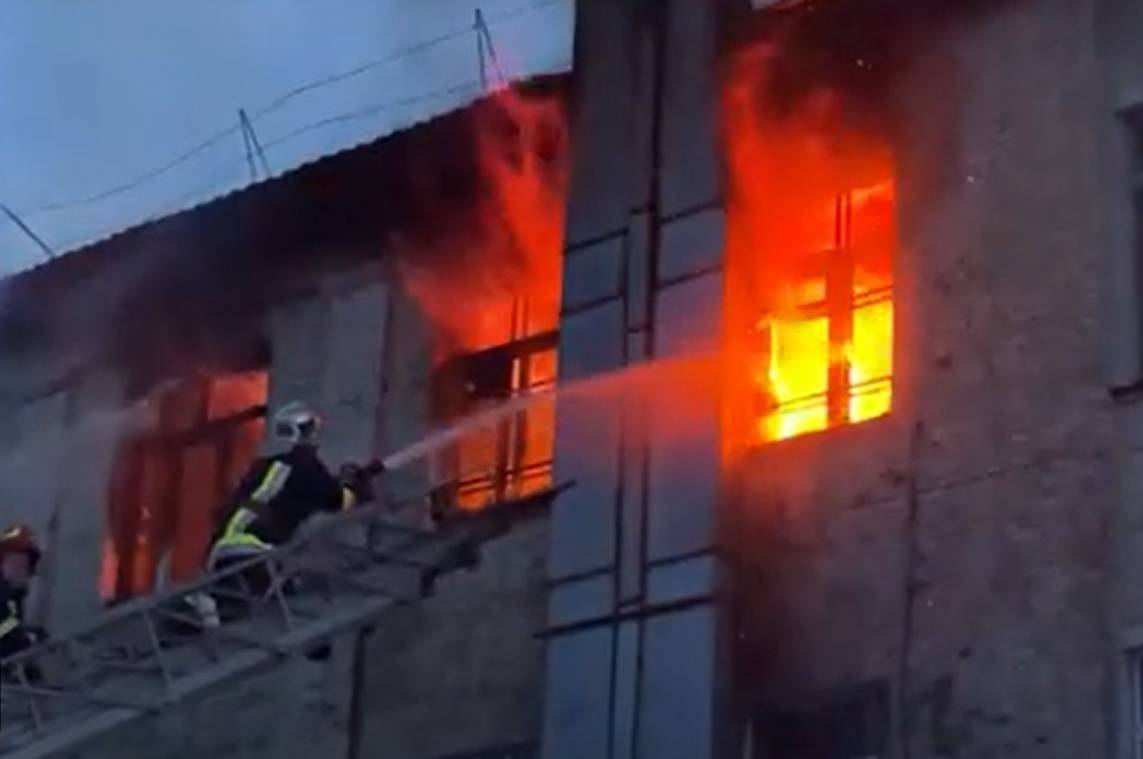 У Вінниці врятували 5 дітей під час пожежі в автошколі