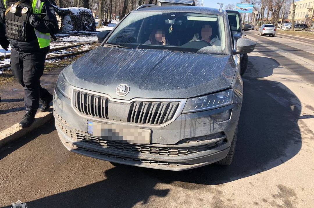 Вінницькі патрульні виявили автомобіль, який розшукує Інтерпол