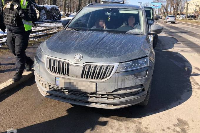 Вінницькі патрульні виявили автомобіль, який розшукує Інтерпол