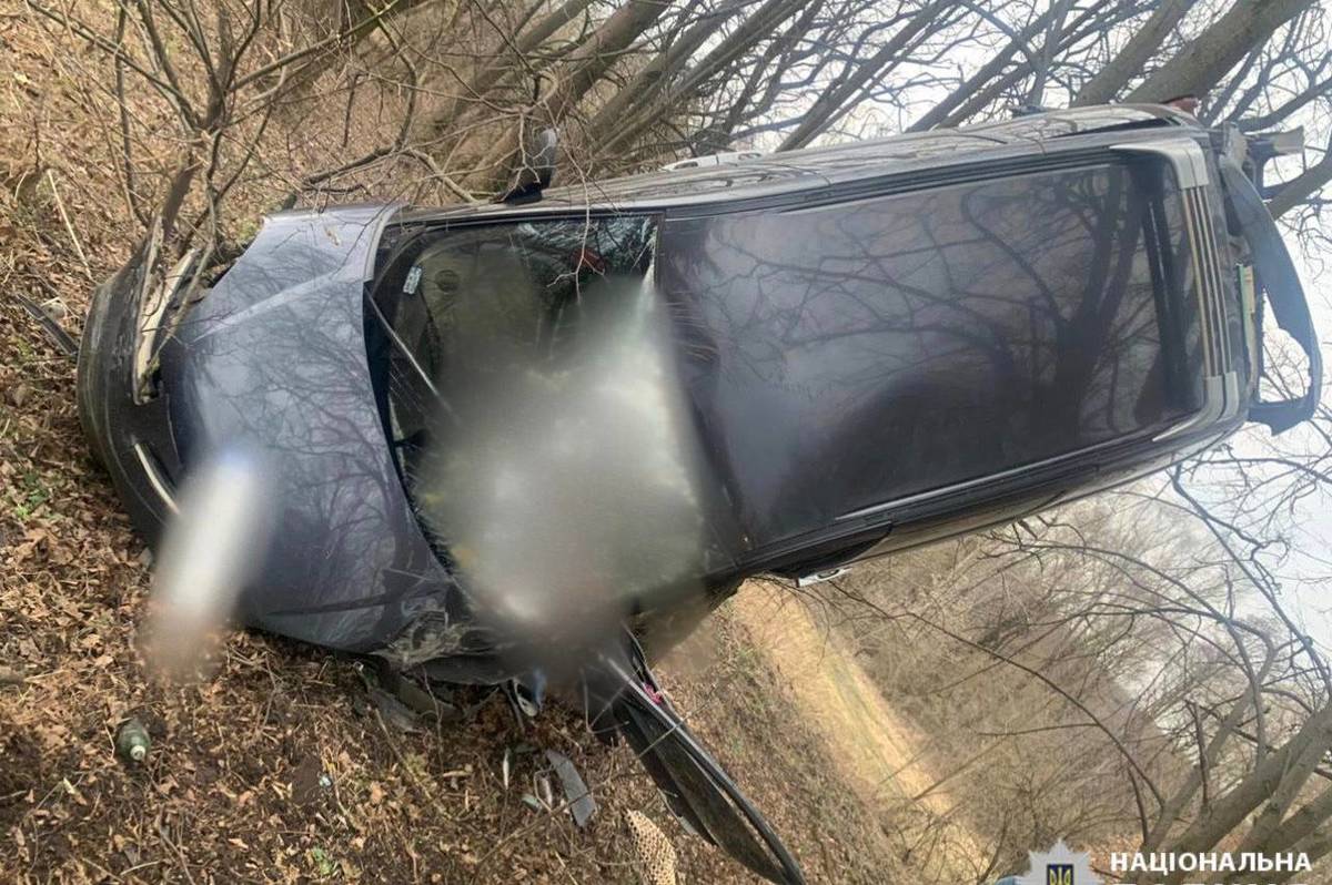 В ДТП на Вінниччині зіштовхнулися три автомобілі: одну людину госпіталізовано