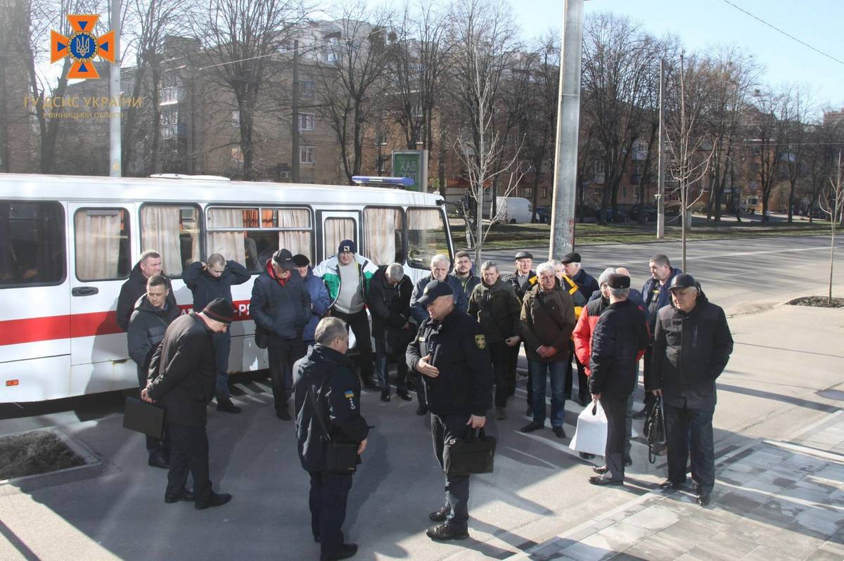 Учасники Всеукраїнського практикуму вивчають досвід вінницьких фахівців ДСНС
