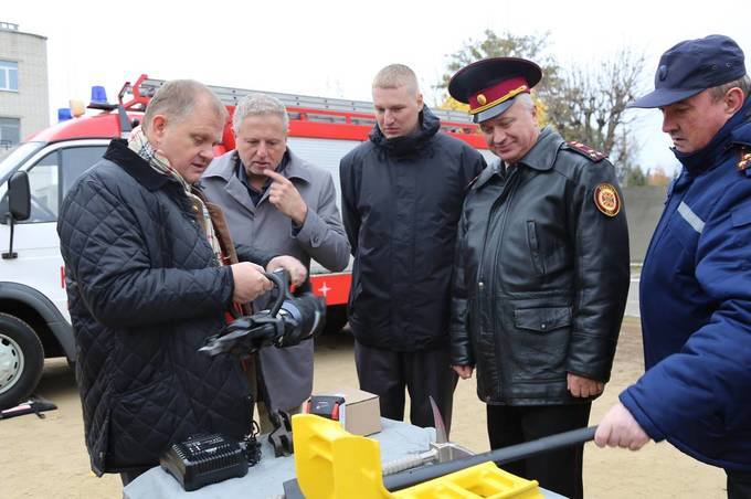 У Вінниці майбутні бійці ДСНС вчитимуться на сучасному  обладнанні, яке закладу передав уряд Німеччини