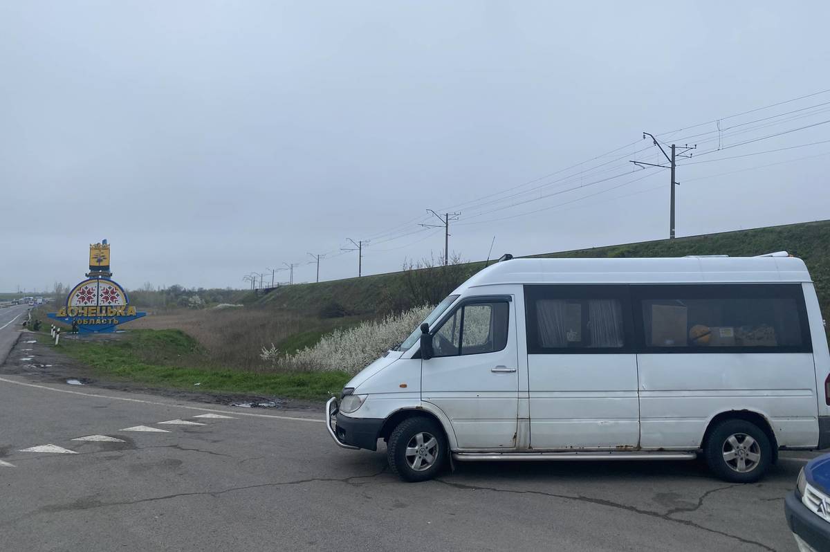 Історія волонтерства вінничанина Юрія Гречановського, який здійснив понад півсотні поїздок на передову та деокуповані території від початку війни