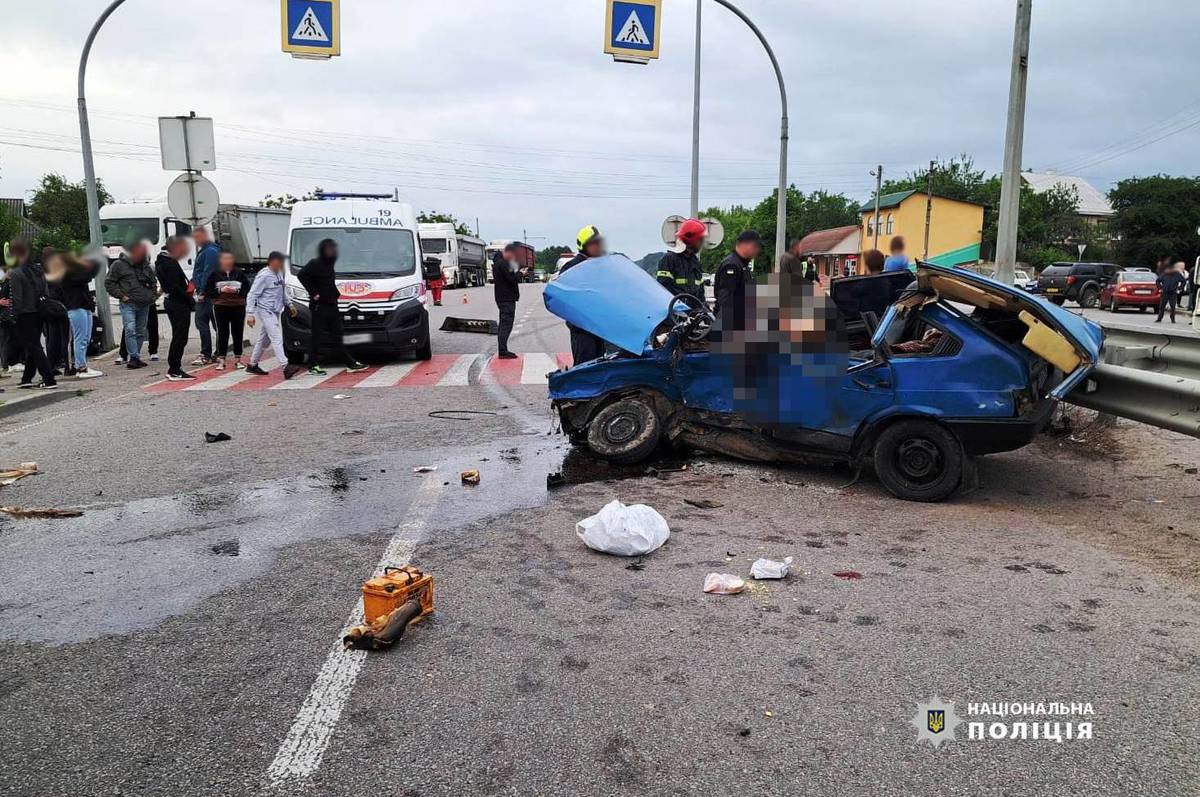 Один загиблий та п’ятеро травмованих: поліція Вінниччини розслідує обставини трагічної ДТП в Вороновиці