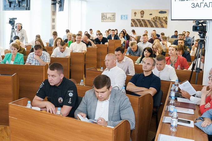 В пам’ять про льотчиків Сергія Пархоменка та Сергія Хоміка: у Вінниці назвали топоніми на честь Героїв