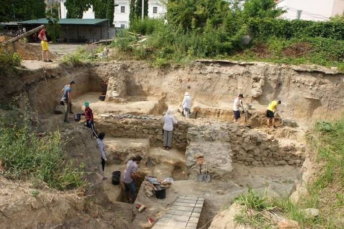 На розкопки біля Домініканського монастиря у Вінниці запрошують волонтерів