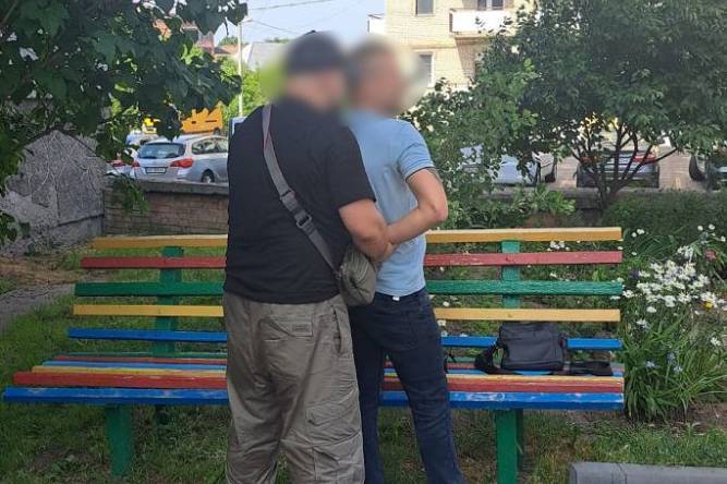 За хабар судитимуть поліцейського з числа керівного складу районного управління поліції Вінниччини