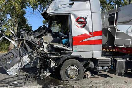 Слідчі поліції Вінниччини розслідують обставини двох автопригод із потерпілими