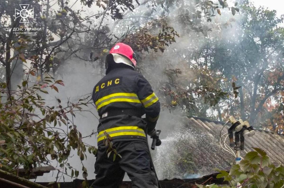 На Вінниччині минулої доби сталося 5 пожеж: загинув чоловік, згоріло 3 тонни сіна, 300 кг кукурудзи та горіло авто