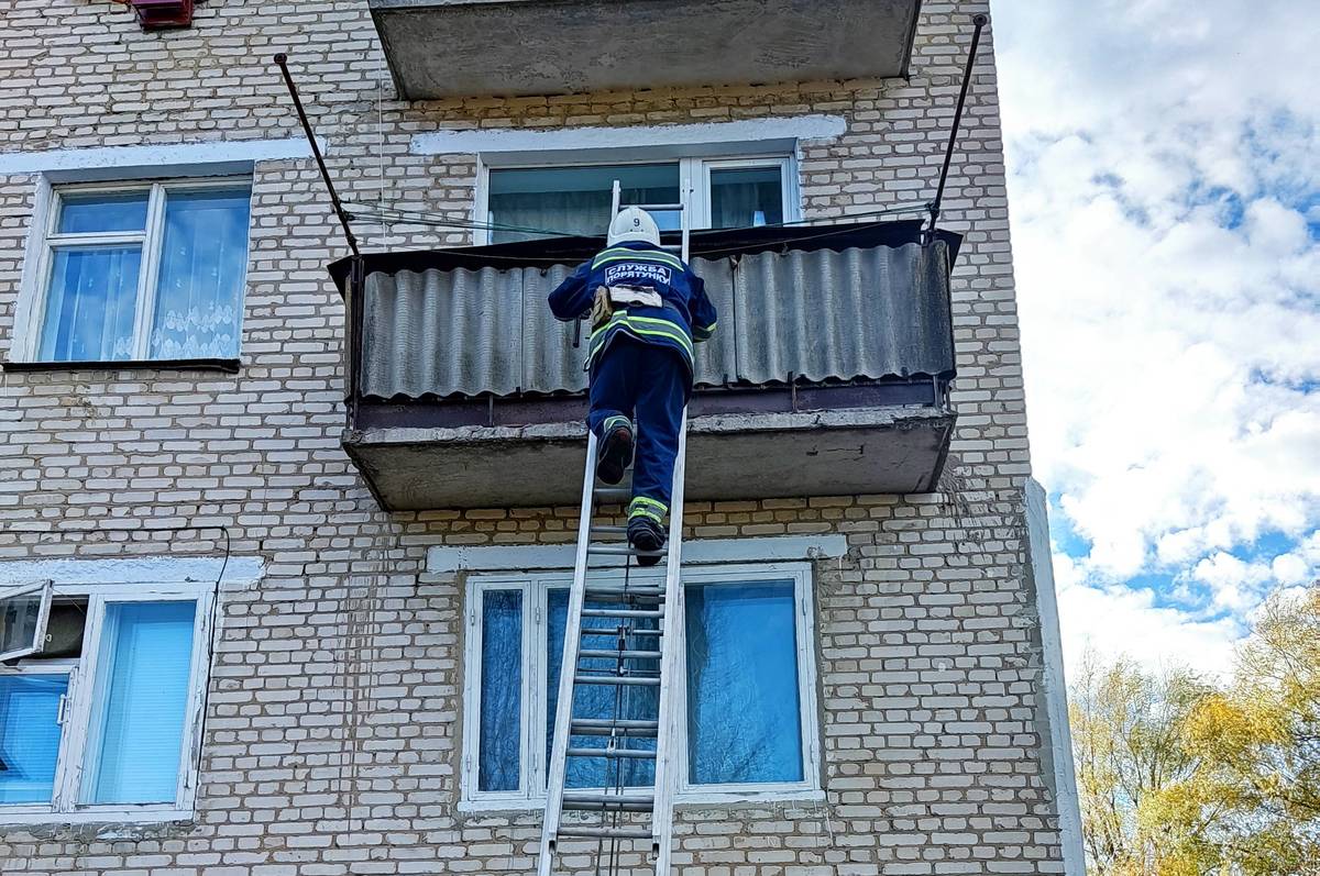 На Вінниччині у багатоповерхівці зачинилася 79-річна жінка і не може самостійно відчинити вхідні двері