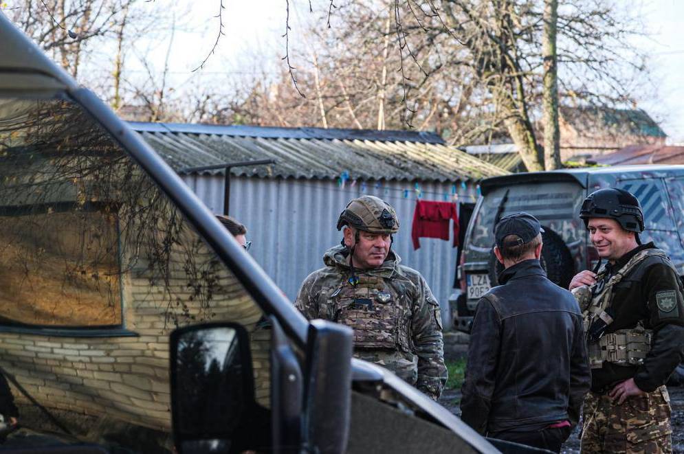 "Білі анголи" евакуювали всіх дітей в декількох селищах Донеччини