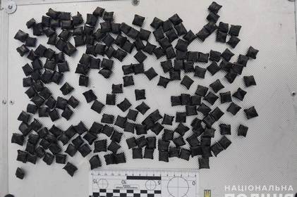 Зробив у Вінниці та районі 200 наркозакладок: поліцейські викрили чоловіка, який розповсюджував метадон Зробив у Вінниці та районі 200 наркозакладок: поліцейські викрили чоловіка, який розповсюджував метадон