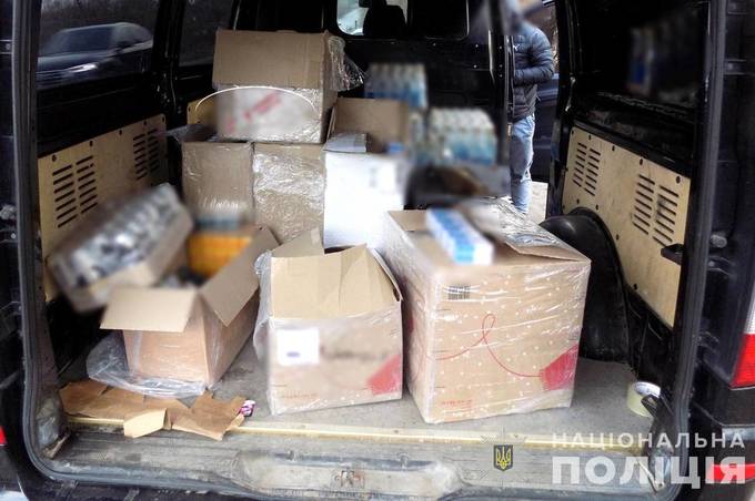 На Вінниччині поліція зафіксувала контрафактну продукцію на суму 180 тисяч гривень