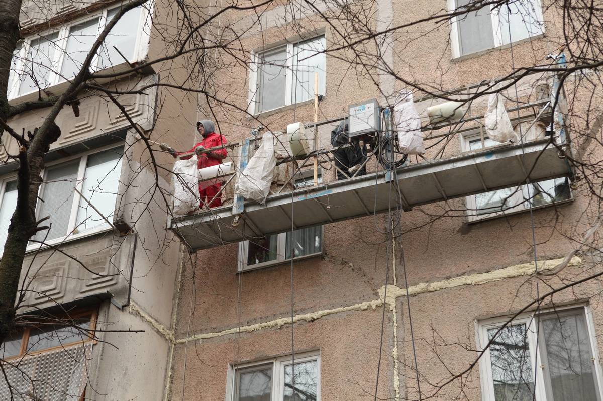 У Вінниці розпочали капітальний ремонт стиків стінових панелей двох будинків: за якими адресами проводимуть роботи