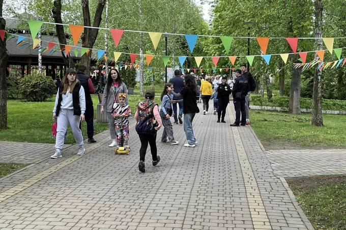 В Ладижині відбувся благодійний ярмарок: скільки вдалось зібрати для військових