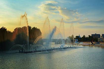 У Вінниці запрацював світломузичний фонтан «Рошен»: чи буде світлове шоу