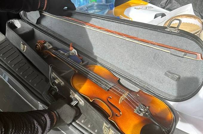 Українка намагалась незаконно вивезти до Польщі скрипку «Stradivarius»