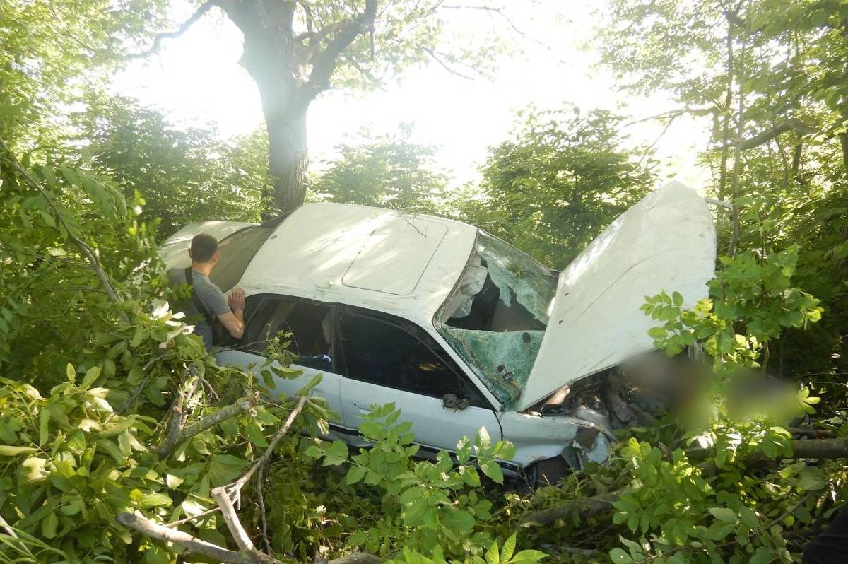 Внаслідок аварії на Вінниччині перекинулись автомобілі: інформація про постраждалих