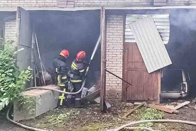 Пожежа у Вінниці на 2-му провулку Хмельницького шосе: що відомо 