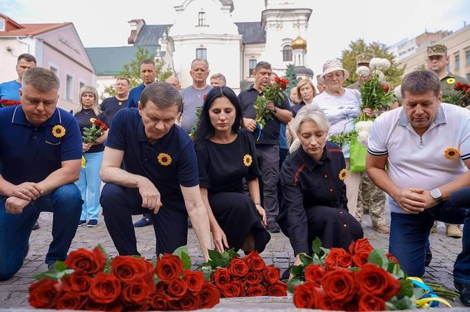 Вінничани вшанували пам'ять загиблих оборонців України (фото)