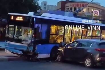 Моторошне ДТП поблизу ринку Урожай у Вінниці: що відомо