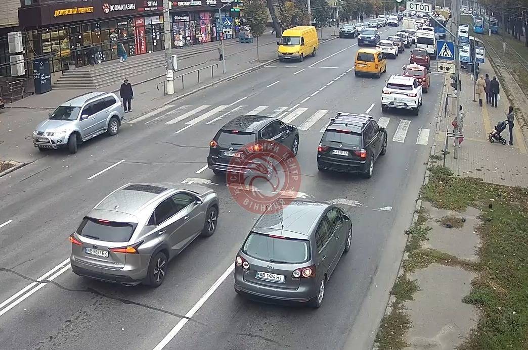 Усунути наслідки ДТП на Коріатовичів планують до 20:00 – Вінницька міська рада