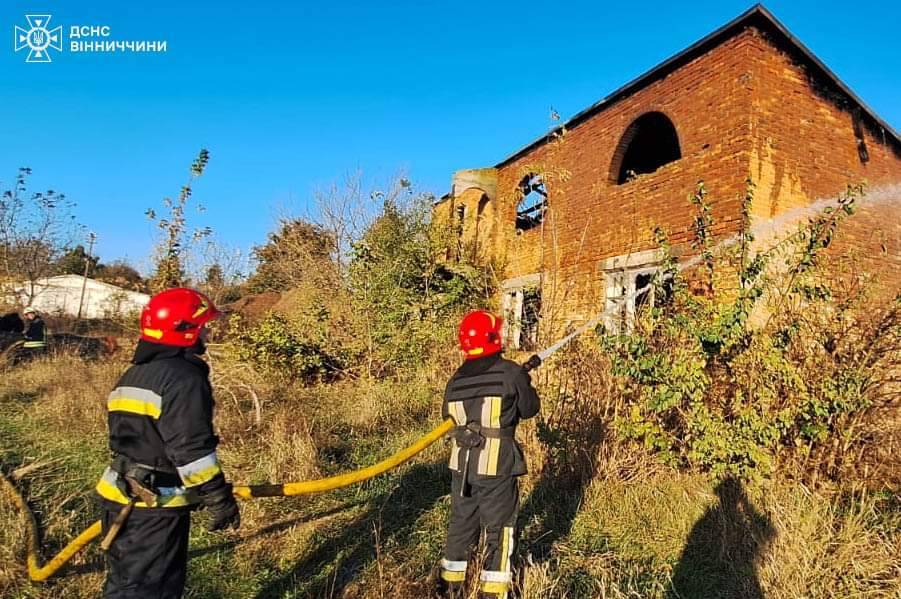 На Вінниччині в пожежі постраждала 83-річна жінка: подробиці