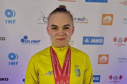 Вінничанка Світлана Москвіна стала абсолютною чемпіонкою Європи з важкої атлетики