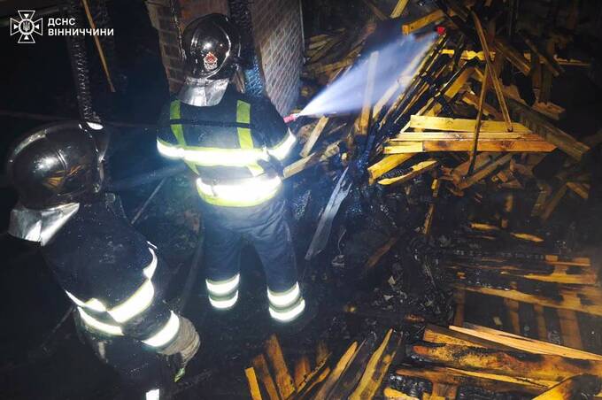 Пожежа в приватному будинку забрала життя людей: кількість займань за добу