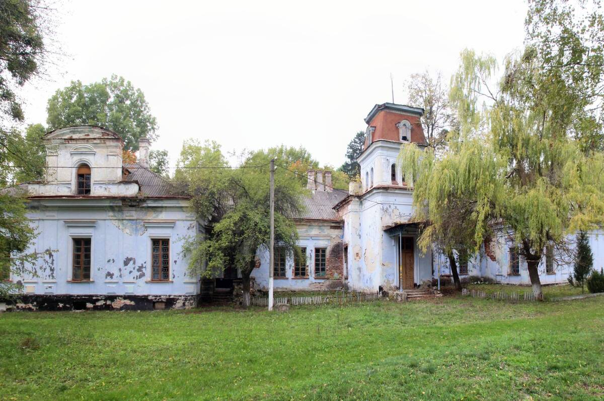 На Вінниччині планують реставрувати старий палац Кошарських (фото)