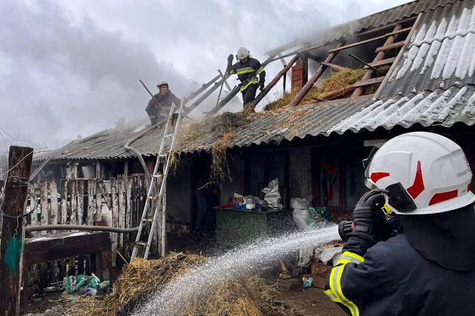 На Вінниччині через коротке замикання горіли чотири будинки