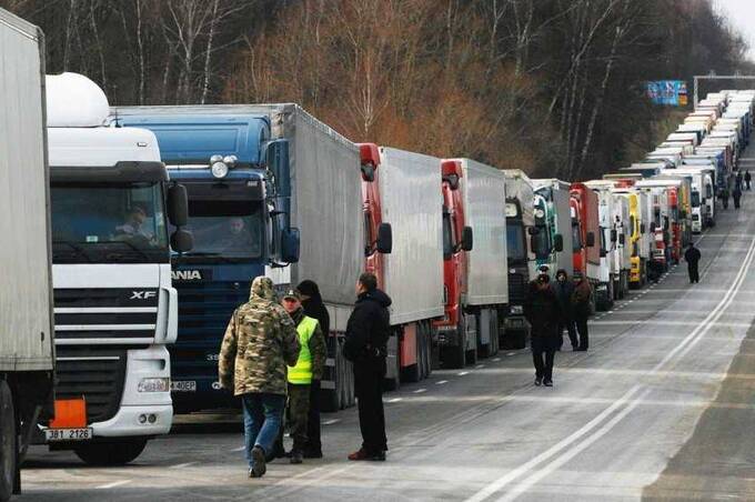 Польські фермери заблокували один з пунктів пропуску на кордоні з Україною