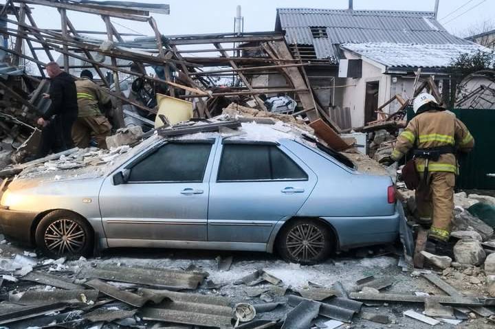 У місті Бар стався вибух газового балона: під завалами опинилась жінка