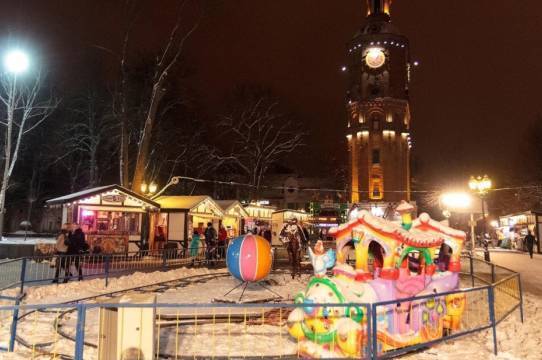 Відсьогодні з Вежі Артинова у Вінниці лунатимуть різдвяні мелодії