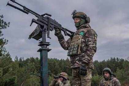 Масштабна атака: Росія запустила 74 дрони по Україні вночі
