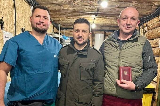 Хірурги з Вінниці нагороджені орденом Данила Галицького за порятунок життя захисників