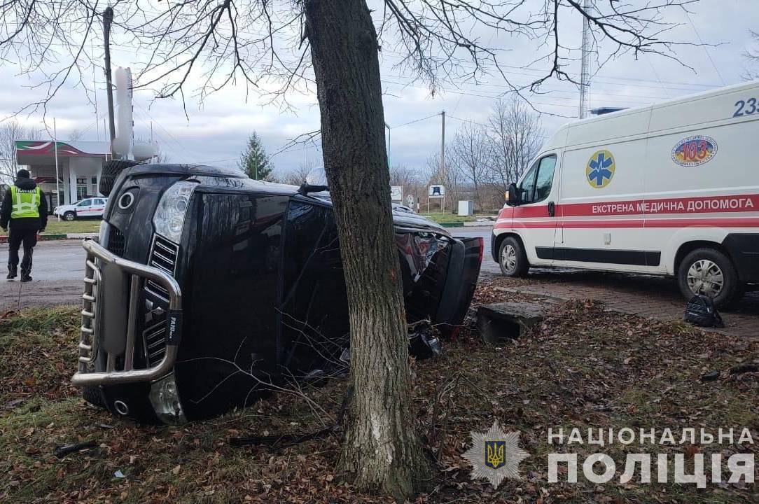 Внаслідок аварії у Теплику загинула жінка: подробиці ДТП